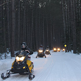 snowmobile tours muskoka and haliburton